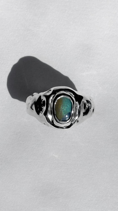 Hidden Gleam Ring - Size 5