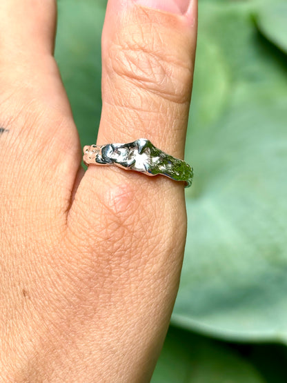 Hellebore Ring - Size 11.25