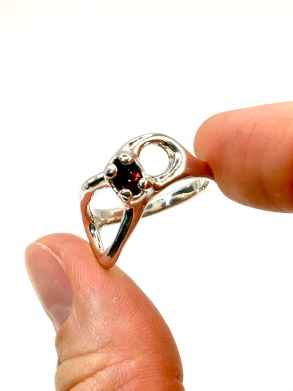 Space for Wandering Ring - Size 8.75